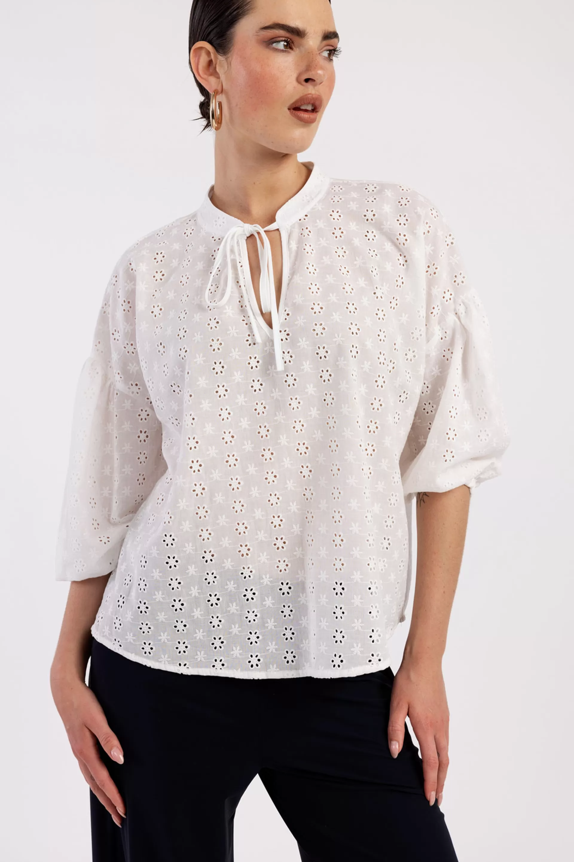Studio Anneloes Blouses<Abbie flower embroidery blouse -